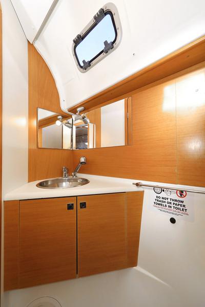 Book yachts online - sailboat - Sun Odyssey 44 i - Sveamare - rent