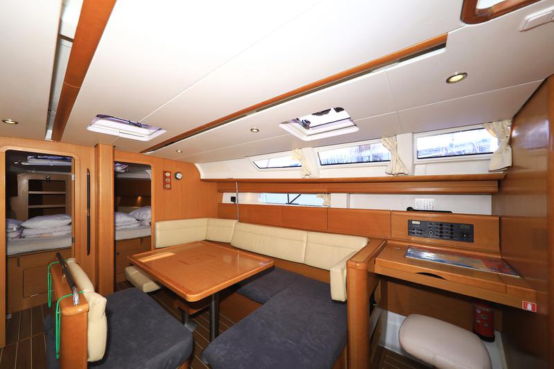 Book yachts online - sailboat - Sun Odyssey 44 i - Sveamare - rent