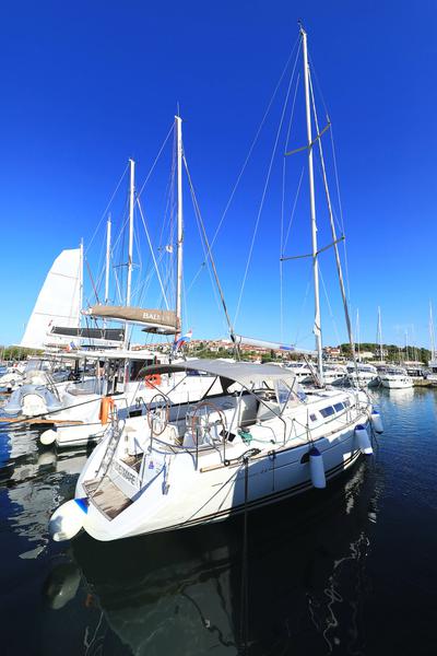 Book yachts online - sailboat - Sun Odyssey 44 i - Sveamare - rent