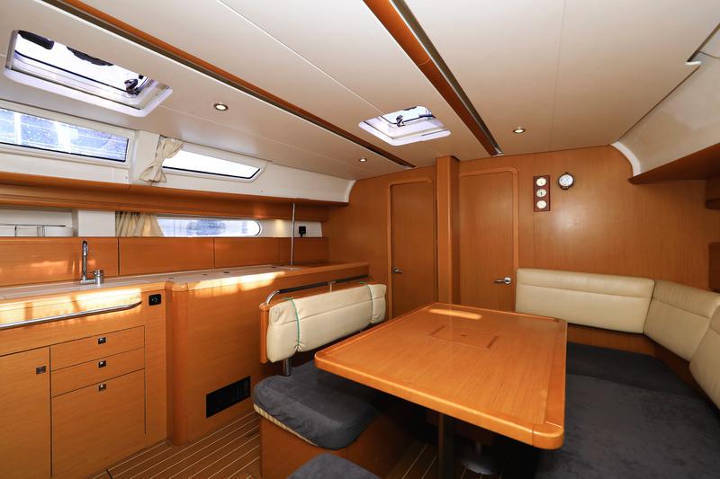 Book yachts online - sailboat - Sun Odyssey 44 i - Sveamare - rent