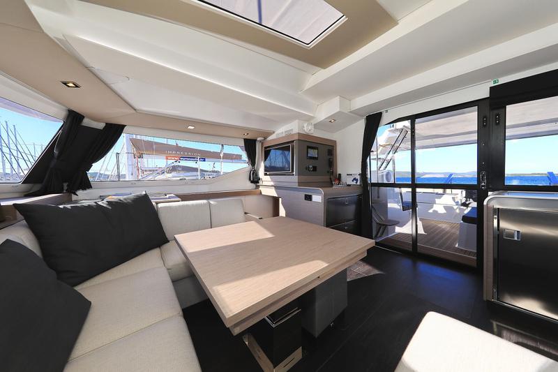 Book yachts online - catamaran - Elba 45 - Dreamcatcher - rent