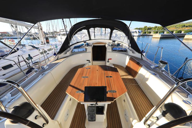 Book yachts online - sailboat - Bavaria 50 - MUSKAT - rent