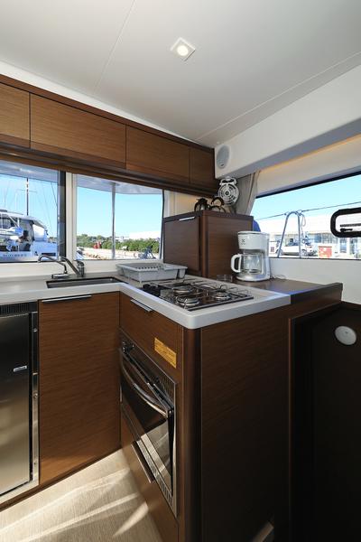 Book yachts online - catamaran - Lagoon 40 - GIMME KISS - rent