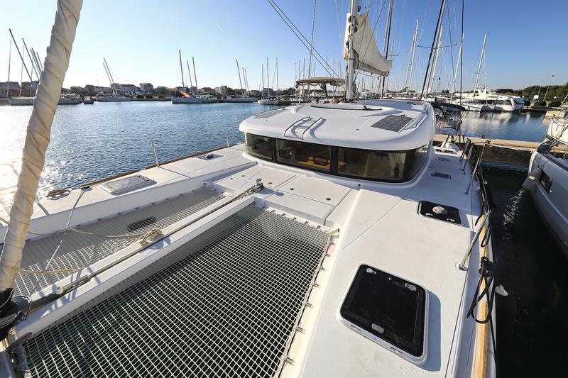 Book yachts online - catamaran - Lagoon 39 - PULPO - rent