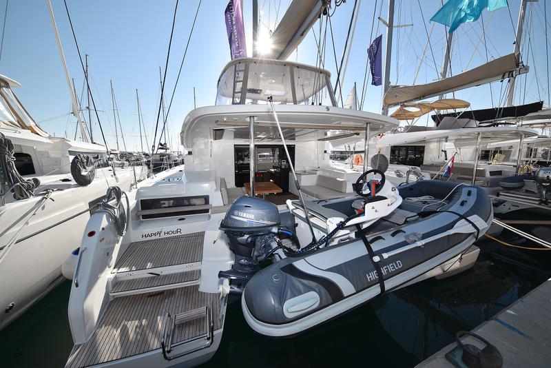 Book yachts online - catamaran - Lagoon 50 - SHADOW (ex. HAPPY HOUR) Air Condition Generator Watermaker - rent