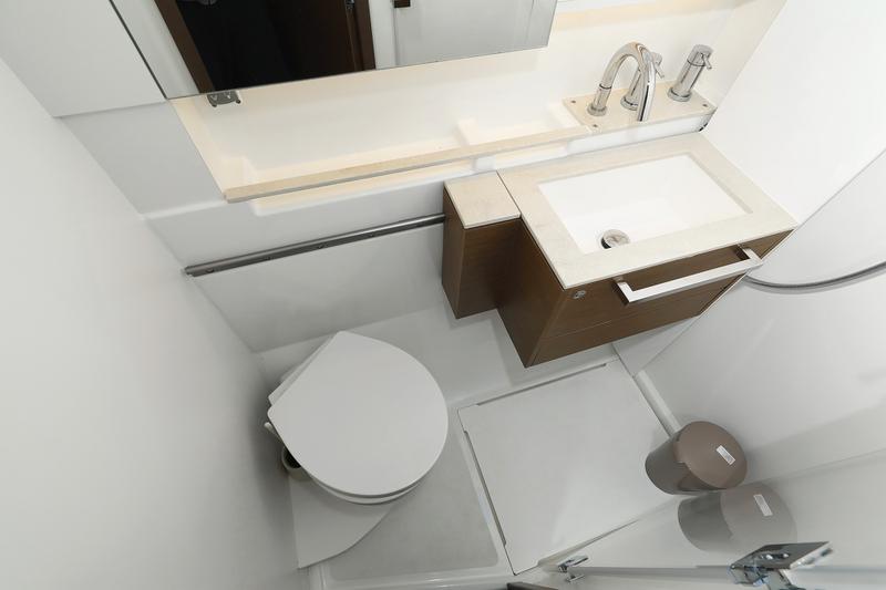 Book yachts online - catamaran - Lagoon 50 - SHADOW (ex. HAPPY HOUR) Air Condition Generator Watermaker - rent