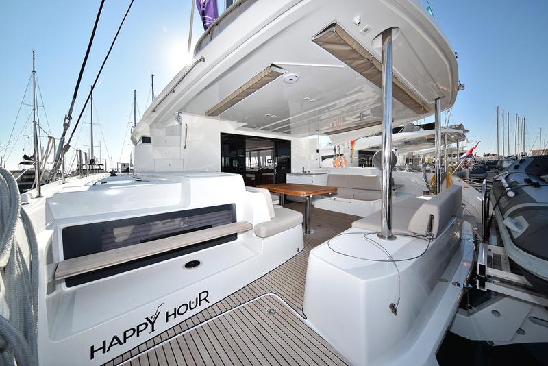 Book yachts online - catamaran - Lagoon 50 - SHADOW (ex. HAPPY HOUR) Air Condition Generator Watermaker - rent