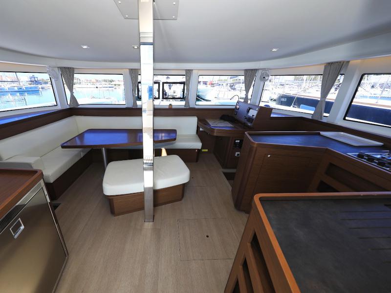 Book yachts online - catamaran - Lagoon 42 - CUZAMEN - rent