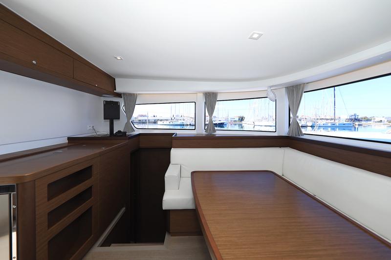 Book yachts online - catamaran - Lagoon 42 - CUZAMEN - rent