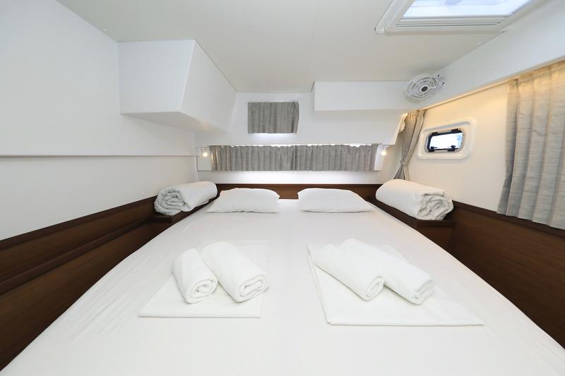 Book yachts online - catamaran - Lagoon 42 - CUZAMEN - rent