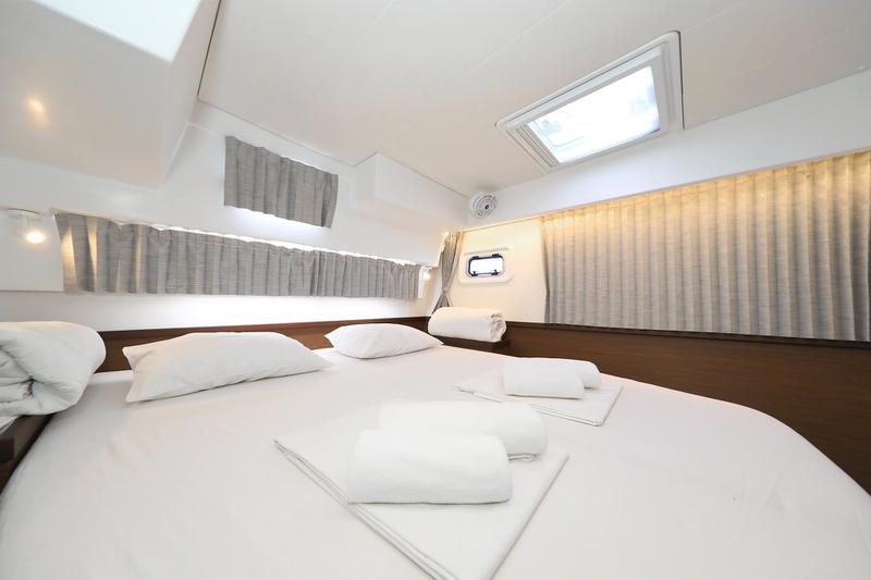 Book yachts online - catamaran - Lagoon 42 - CUZAMEN - rent