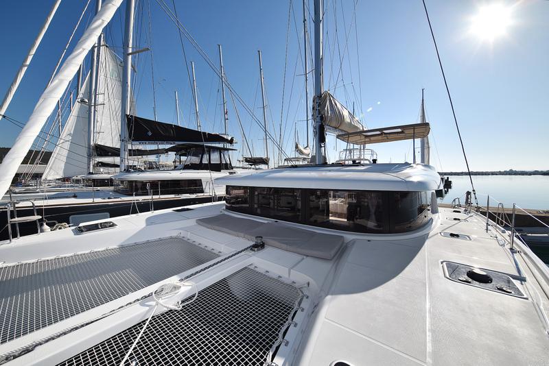 Book yachts online - catamaran - Lagoon 42 - CUZAMEN - rent