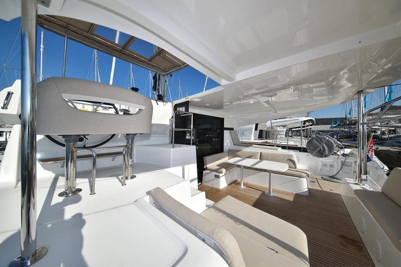 Book yachts online - catamaran - Lagoon 42 - CUZAMEN - rent