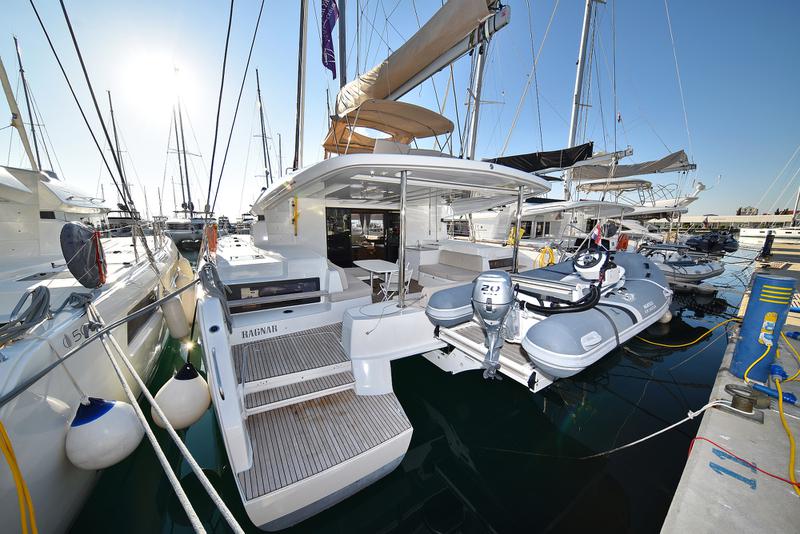 Book yachts online - catamaran - Lagoon 50- owner version - RAGNAR Air Condition Generator Watermaker - rent