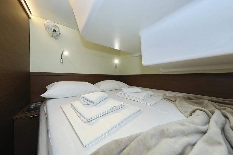 Book yachts online - catamaran - Lagoon 50- owner version - RAGNAR Air Condition Generator Watermaker - rent