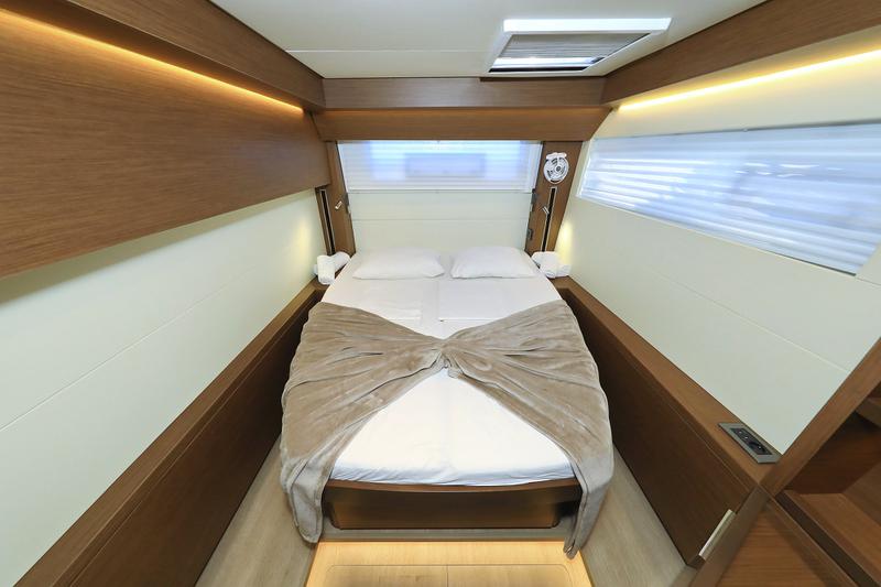 Book yachts online - catamaran - Lagoon 50- owner version - RAGNAR Air Condition Generator Watermaker - rent