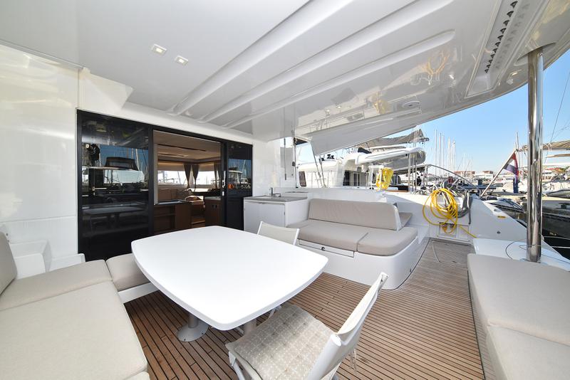 Book yachts online - catamaran - Lagoon 50- owner version - RAGNAR Air Condition Generator Watermaker - rent