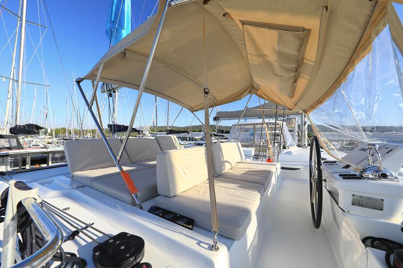 Book yachts online - catamaran - Lagoon 50- owner version - RAGNAR Air Condition Generator Watermaker - rent