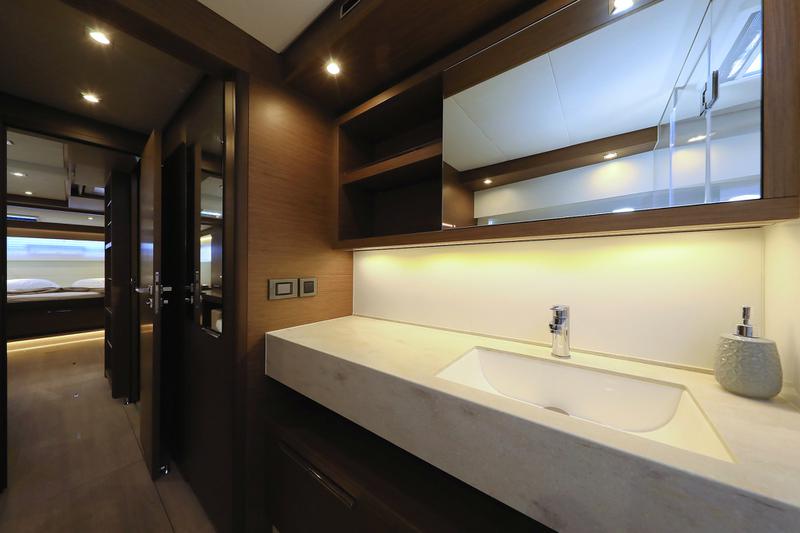 Book yachts online - catamaran - Lagoon 50- owner version - RAGNAR Air Condition Generator Watermaker - rent