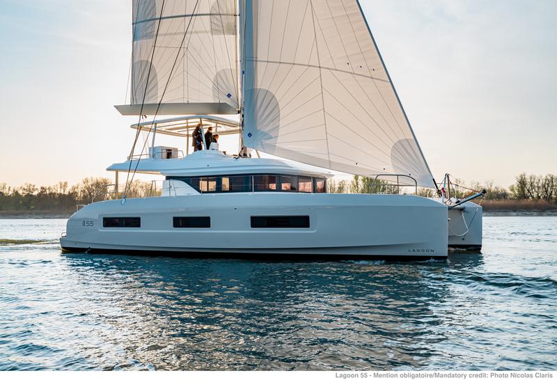 Book yachts online - catamaran - Lagoon 55 (2022) luxury owner version - PRINCESS S - rent