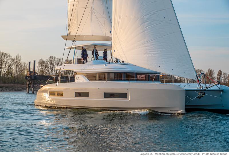 Book yachts online - catamaran - Lagoon 55 (2022) luxury owner version - PRINCESS S - rent