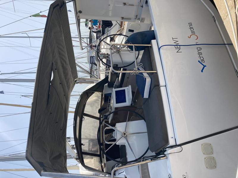 Book yachts online - sailboat - Dufour 460 Grand Large 5Cab - Newt - rent