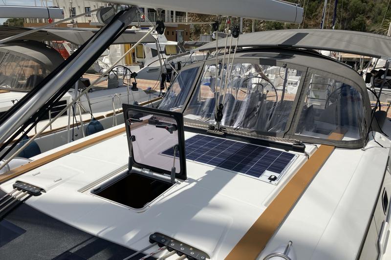 Book yachts online - sailboat - Dufour 460 Grand Large 5Cab - Abraxan - rent