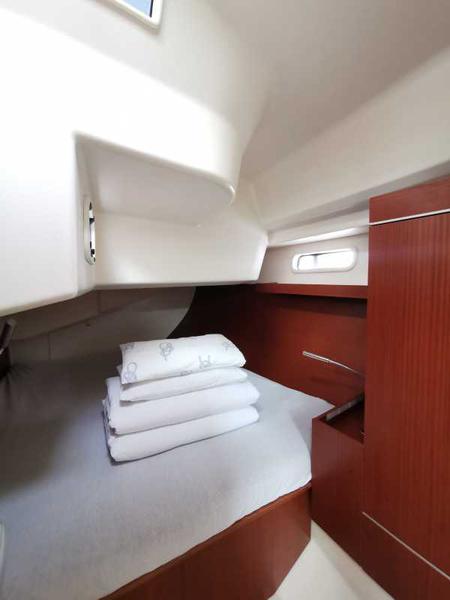 Book yachts online - sailboat - Hanse 415 - Aventura - rent