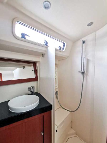 Book yachts online - sailboat - Hanse 415 - Aventura - rent