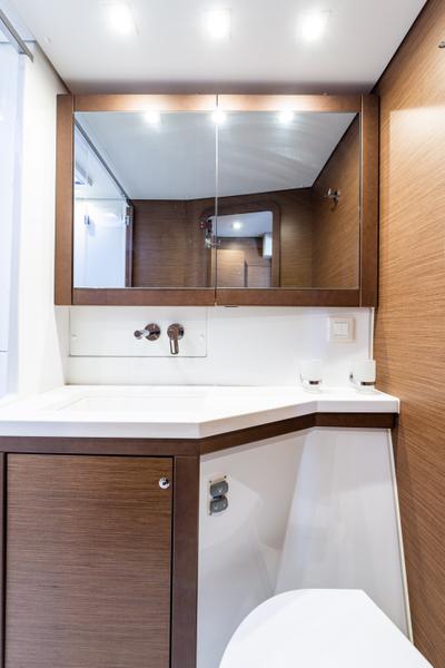 Book yachts online - catamaran - Lagoon 450 F - Wander - A/C- GEN &amp; WATERMAKER - rent