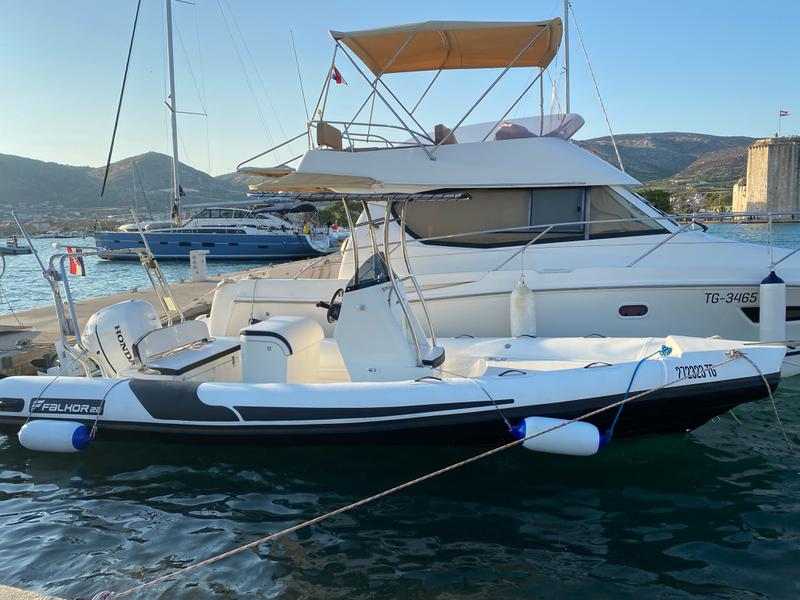 Book yachts online - motorboat - Falkor 22 - Falkor - rent