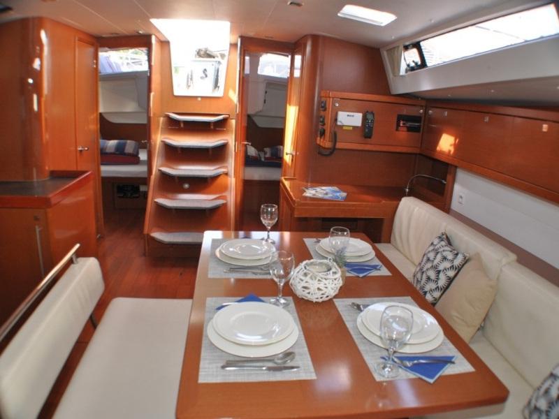 Book yachts online - sailboat - Oceanis 48 - Cheeky Lady - rent
