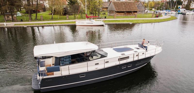 Book yachts online - motorboat - Nautika 1300 LUX - Nautika 1300 LUX - rent