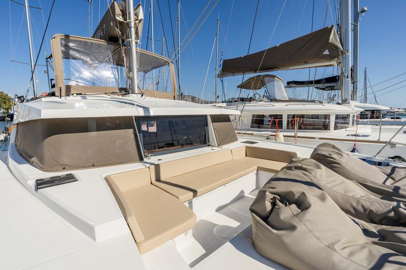 Book yachts online - catamaran - Bali 4.1 - 11 - ZEUS - rent