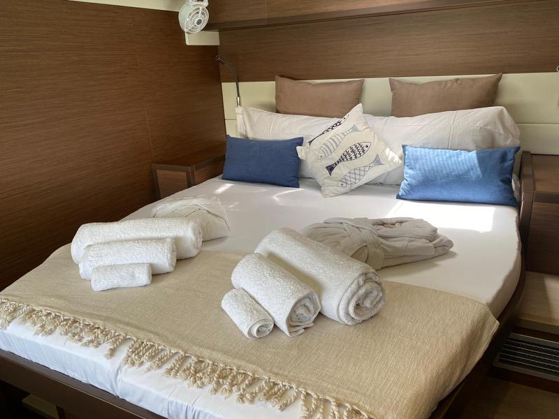 Book yachts online - catamaran - Lagoon 52F - Samoa (NEW 2021) - rent