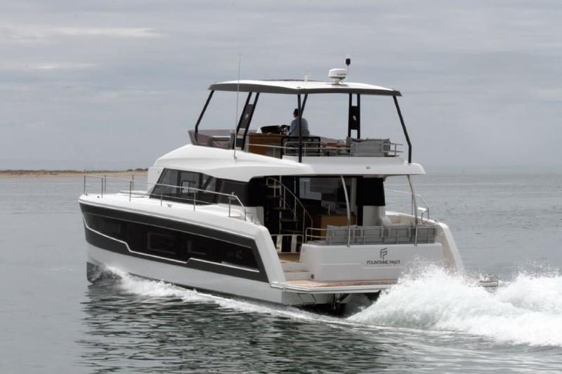 Book yachts online - powercatamaran - MY40 - Beluga - rent
