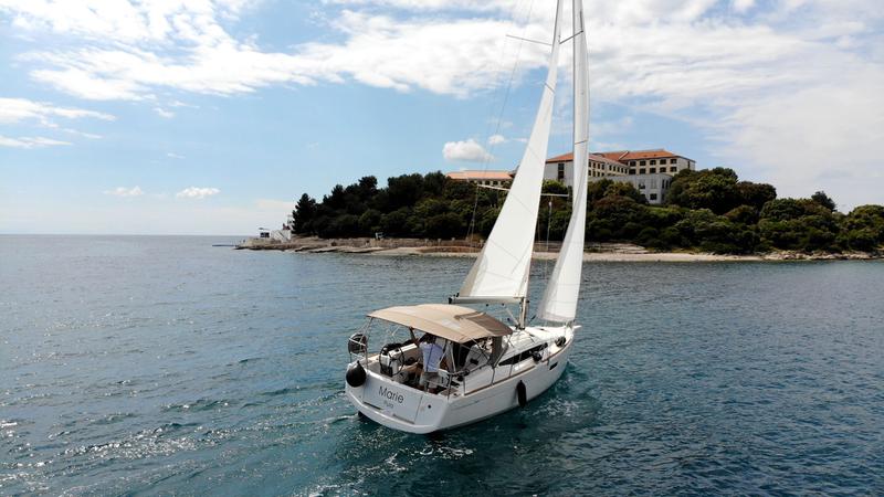 Book yachts online - sailboat - Sun Odyssey 349 - Marie - rent