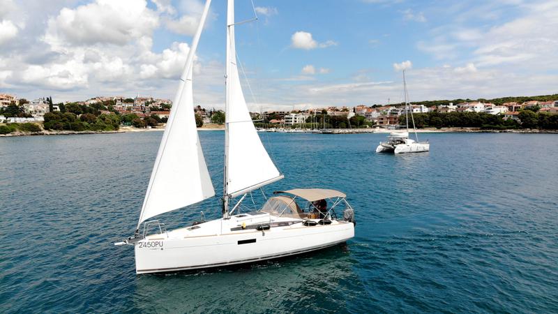 Book yachts online - sailboat - Sun Odyssey 349 - Marie - rent