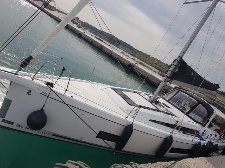 Book yachts online - sailboat - Oceanis 46.1 - Anemos (Cockpit BBQ) - rent