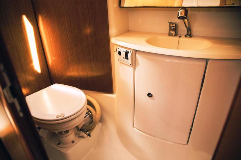 Book yachts online - sailboat - Sun Odyssey 42 i - Mila - rent