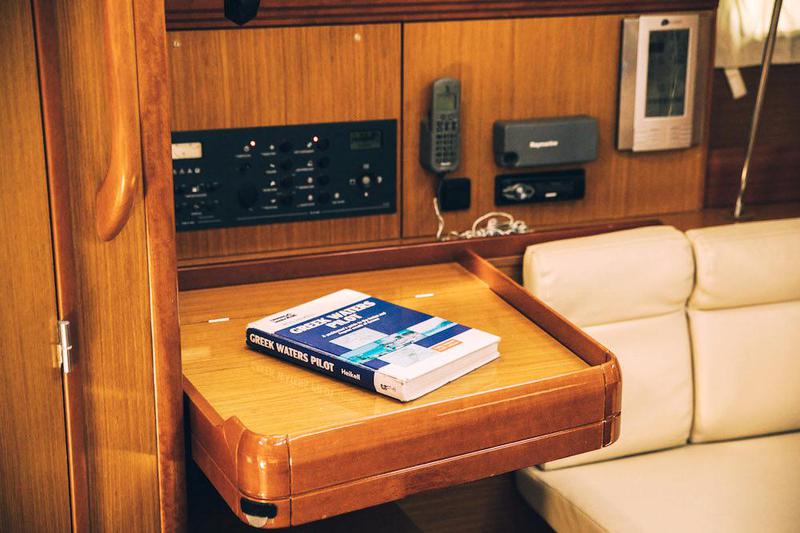 Book yachts online - sailboat - Sun Odyssey 42 i - Mila - rent