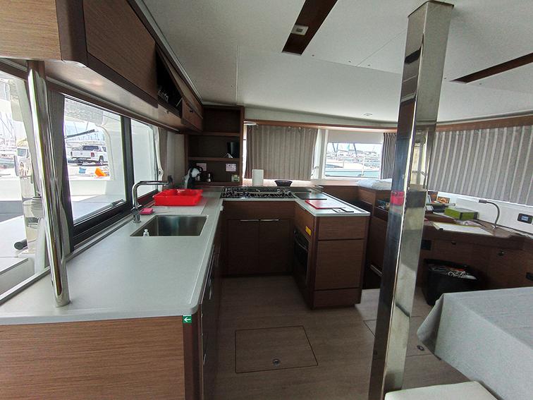 Book yachts online - catamaran - Lagoon 46 - GALAXY (air condition, generator, water maker)    _Skippered Only_ - rent