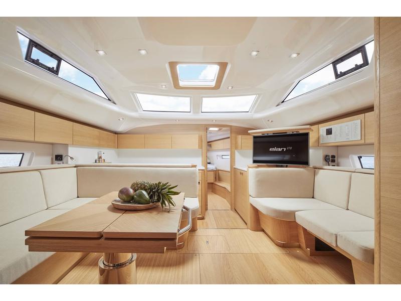 Book yachts online - sailboat - Elan GT6 - Elan GT 6 Porsche Design with AC and Generator - rent