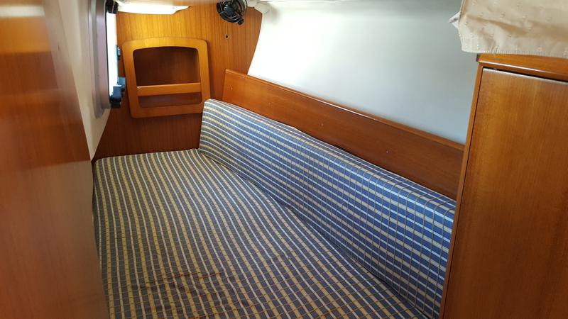 Book yachts online - sailboat - Sun Odyssey 32 - VK- SO32-2004 - rent