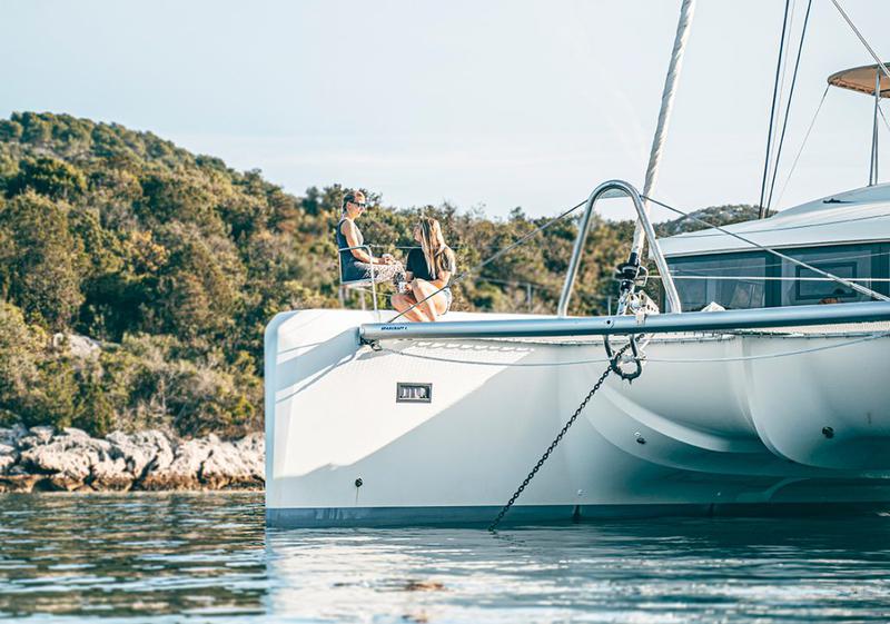 Book yachts online - catamaran - Lagoon 52F - AKANA - rent