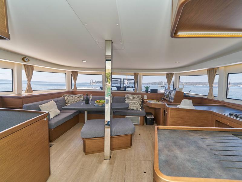 Book yachts online - catamaran - Lagoon 42 - AURA Luxury Crewed [AC saloon+cabins, Icemaker, Sea Scooter, Dinghy 20 HP] - rent