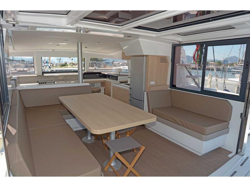 Book yachts online - catamaran - Bali 4.1 - Dafne -  Water maker, Solar Panel - rent