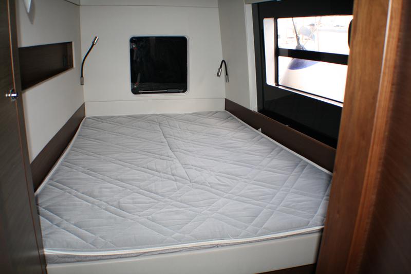 Book yachts online - catamaran - Nautitech 46 Fly - Sardinia II -air conditioned- - rent