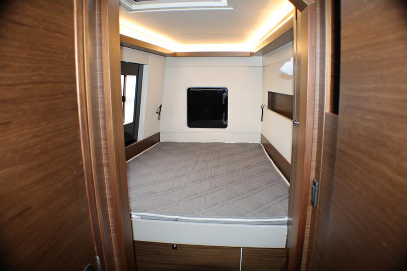 Book yachts online - catamaran - Nautitech 46 Fly - Sardinia II -air conditioned- - rent