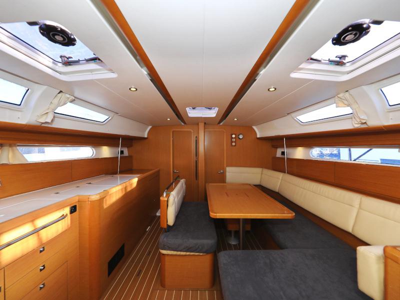 Book yachts online - sailboat - Sun Odyssey 44 i - Sveamare - rent